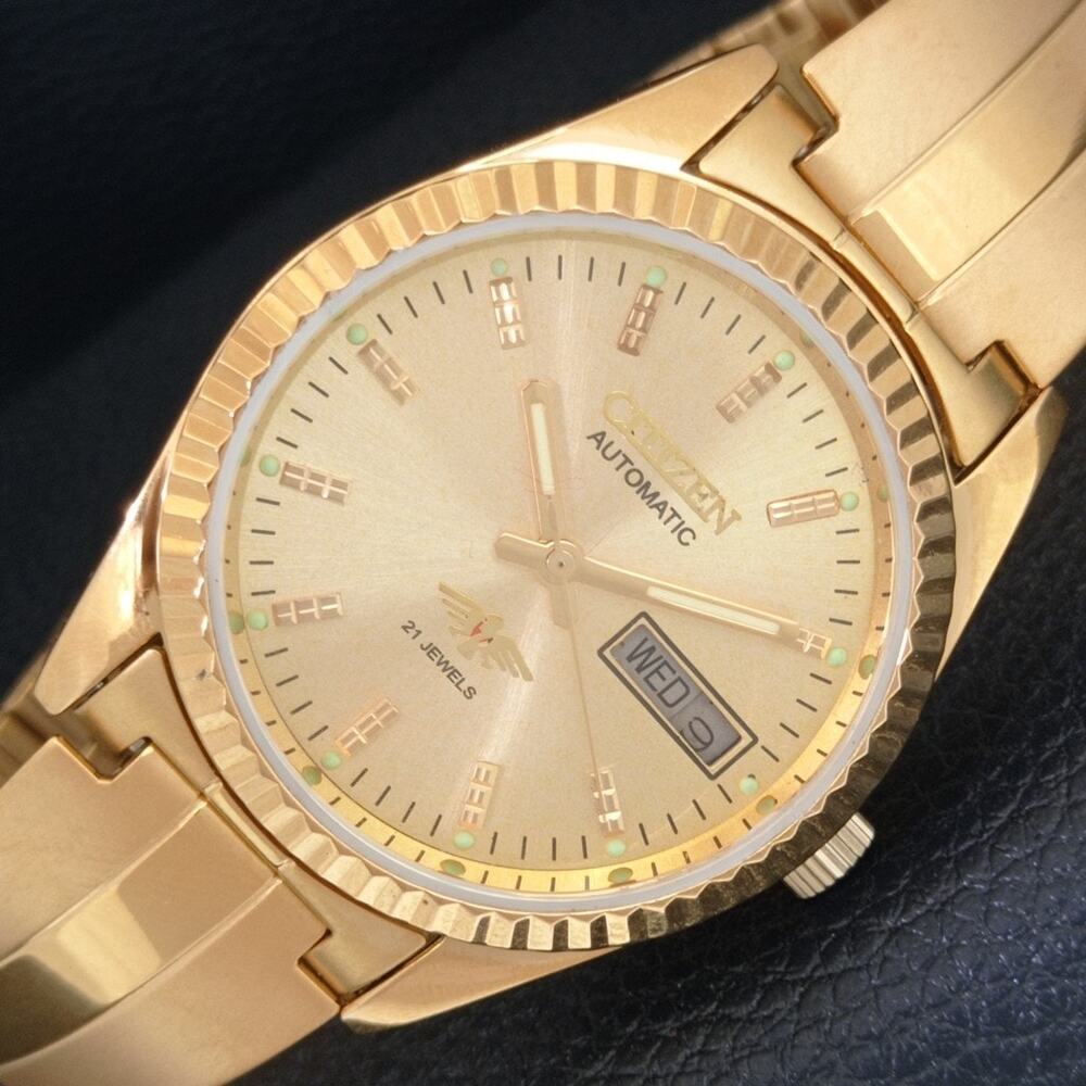 Vintage 1974 Citizen Automatic Mens Gold Watch W/daydate & Gold accents